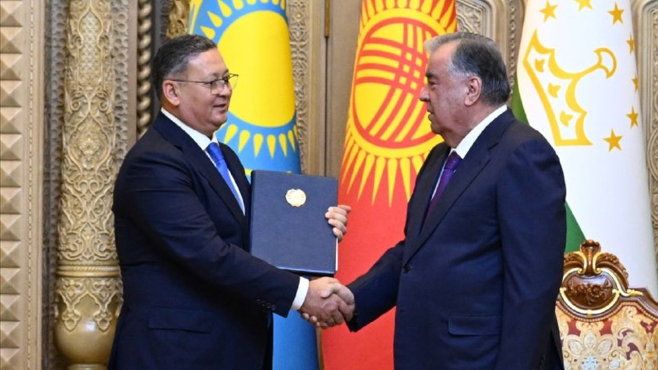 Kazakistan ve Tacikistan'ın Bölgesel İşbirliği Vurgusu