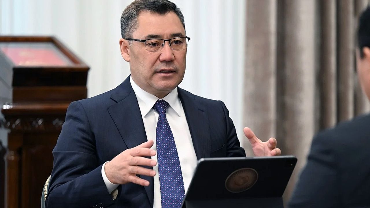 Kırgızistan Cumhurbaşkanı Caparov, Banka Yaptırımlarını Eleştirdi