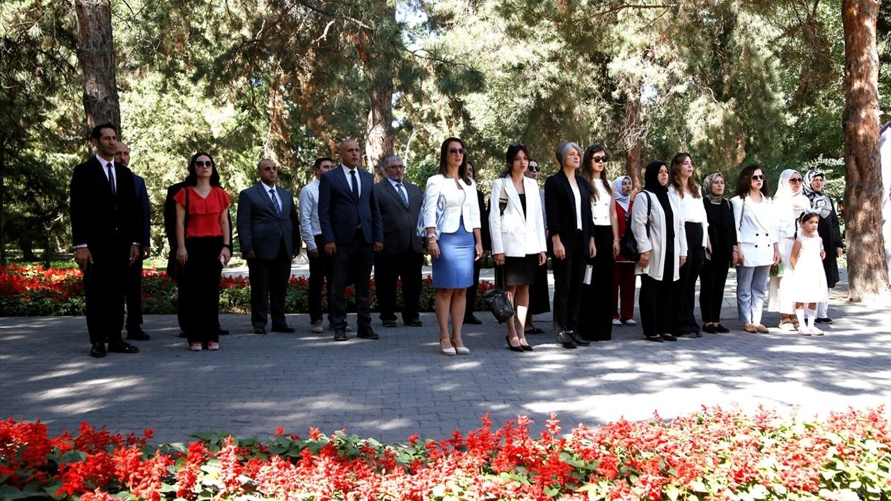 Kırgızistan'da 30 Ağustos Zafer Bayramı Coşkusu