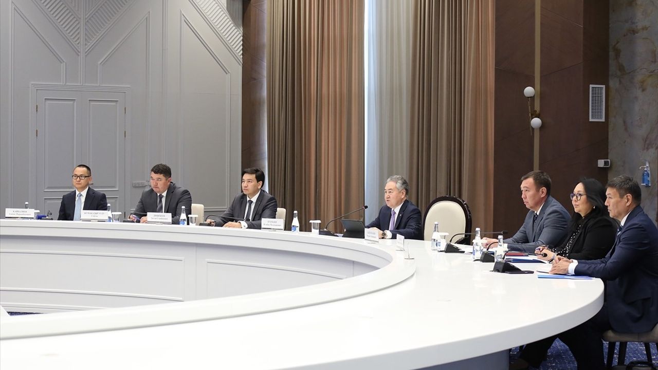 Kırgızistan ve Kazakistan İlişkileri Derinleşiyor