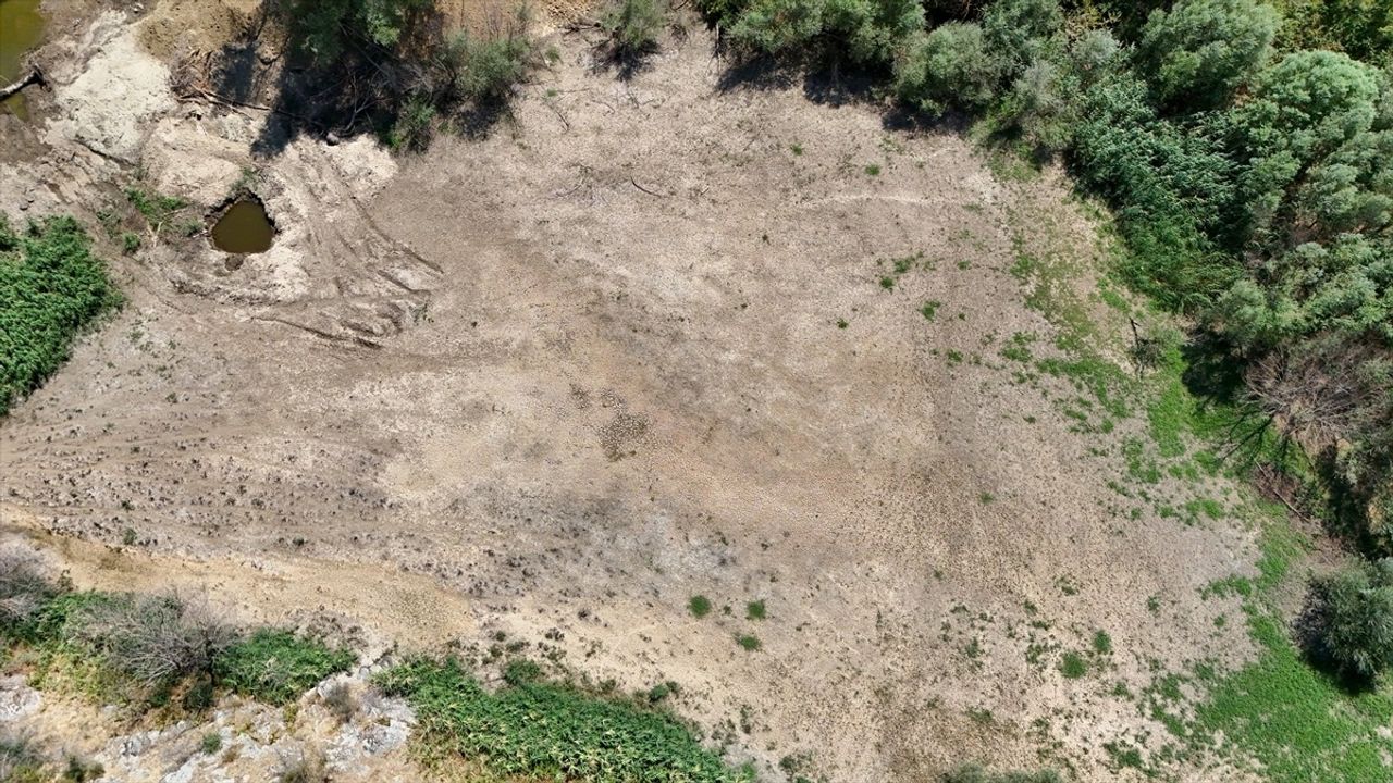 Kırklareli'nde Teke Deresi Aşırı Sıcaklardan Etkilendi