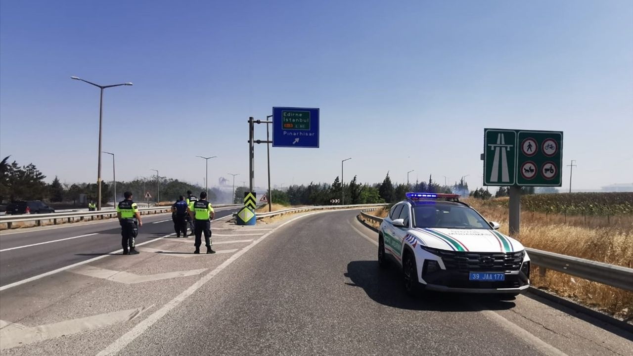 Kırklareli'nde Yangına Mücadele Devam Ediyor