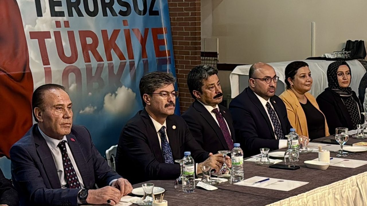 Kırşehir'de Şehit Aileleri ve Gazilere 'Terörsüz Türkiye' Bilgilendirmesi Yapıldı