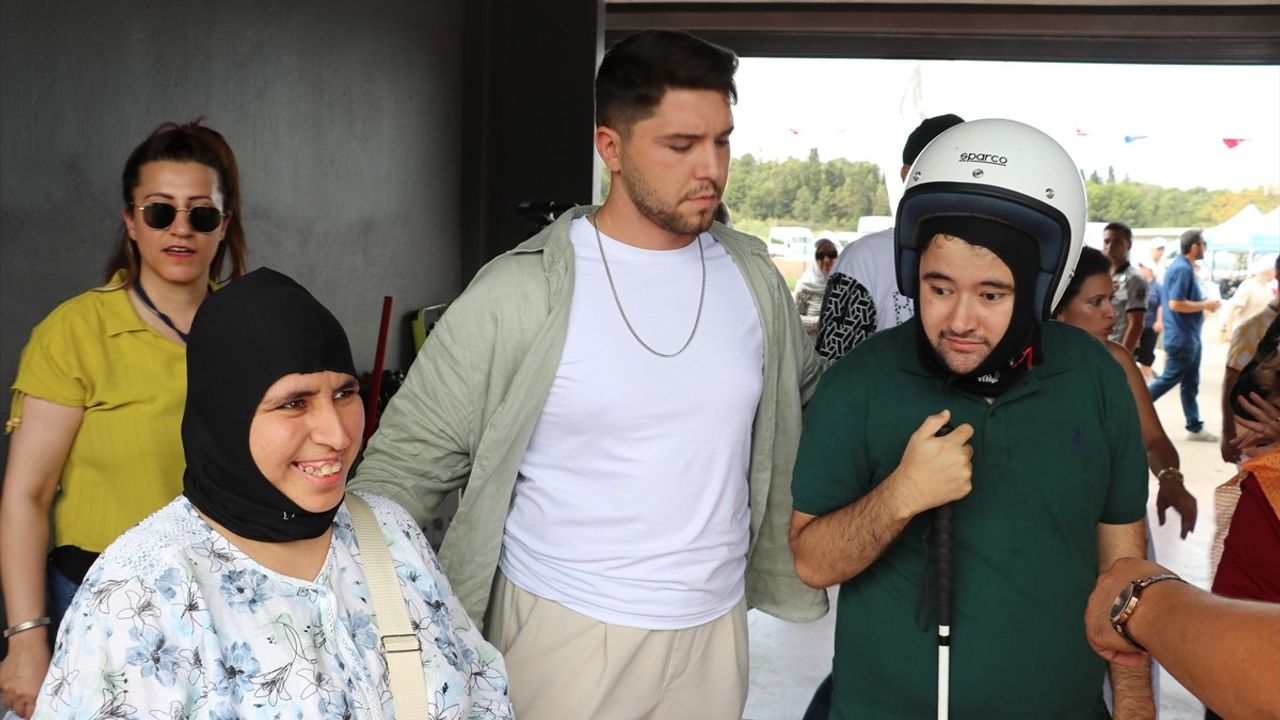 Kocaeli'de Engelli Çocuklar İçin Ralli Heyecanı