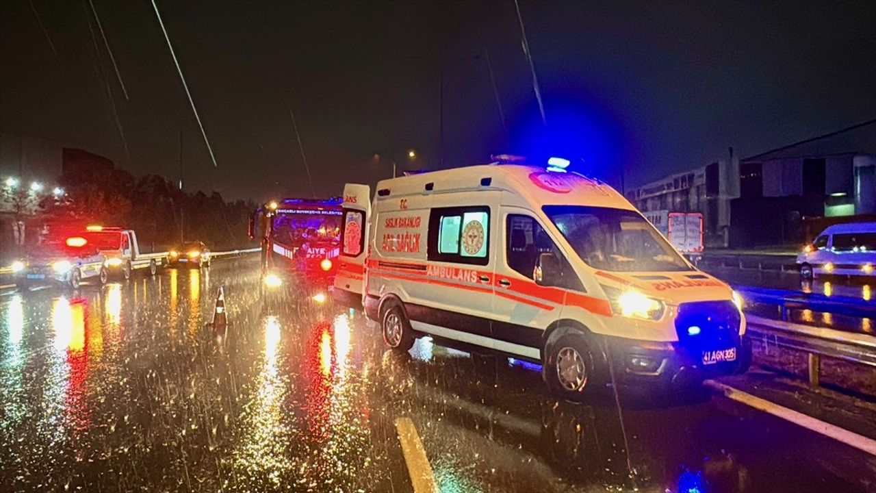 Kocaeli'de Zincirleme Kaza: 1 Ölü