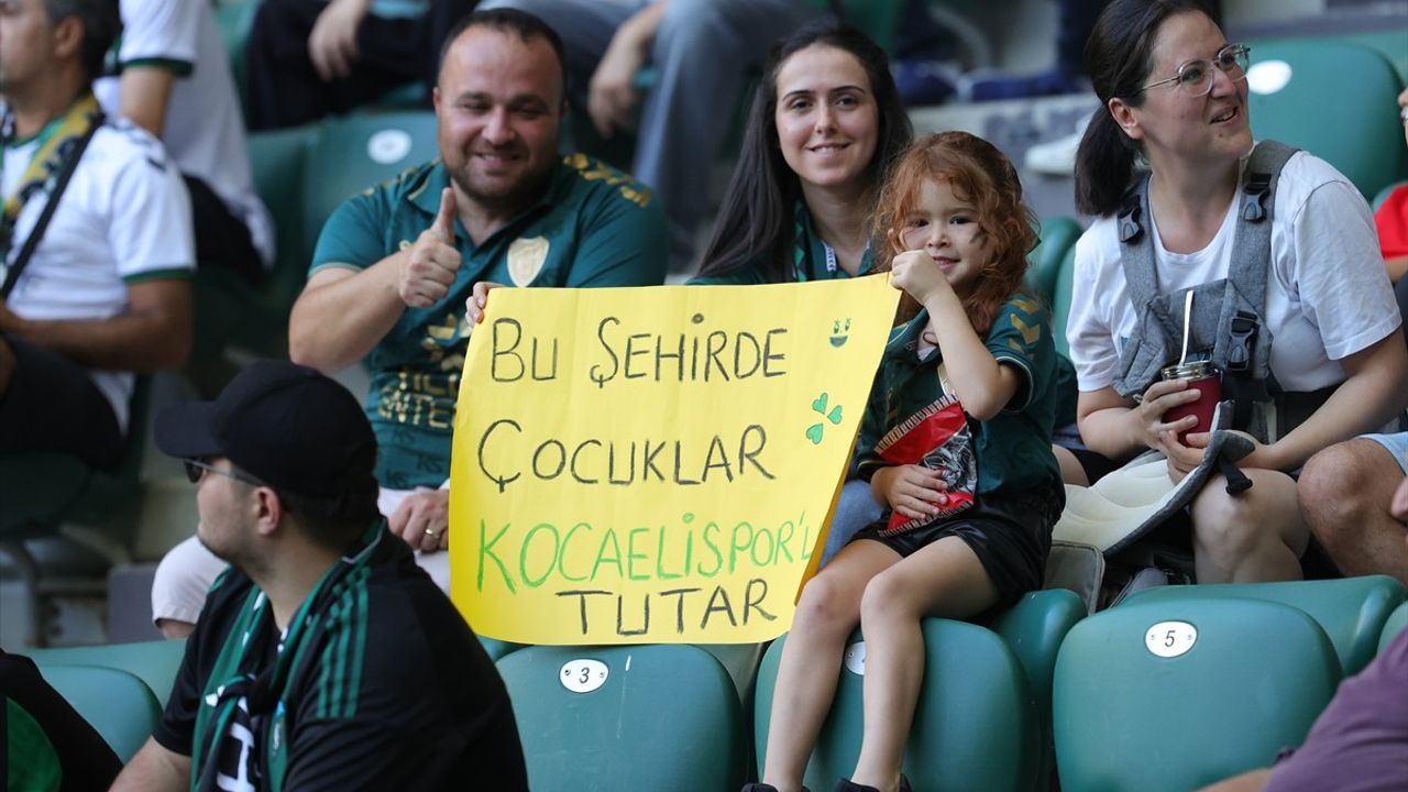 Kocaelispor ve Zecorner Kayserispor'un Golsüz İlk Yarısı