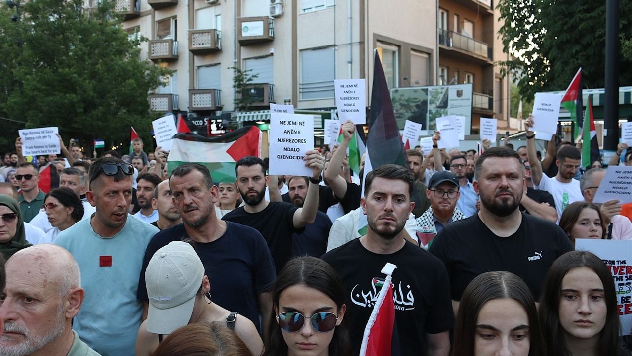Kosova'da Filistin'e Destek Gösterisi