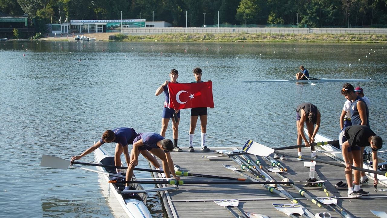 Kürek Milli Takımı, Balkan Şampiyonası İçin Meriç Nehri'nde Kamp Kurdu