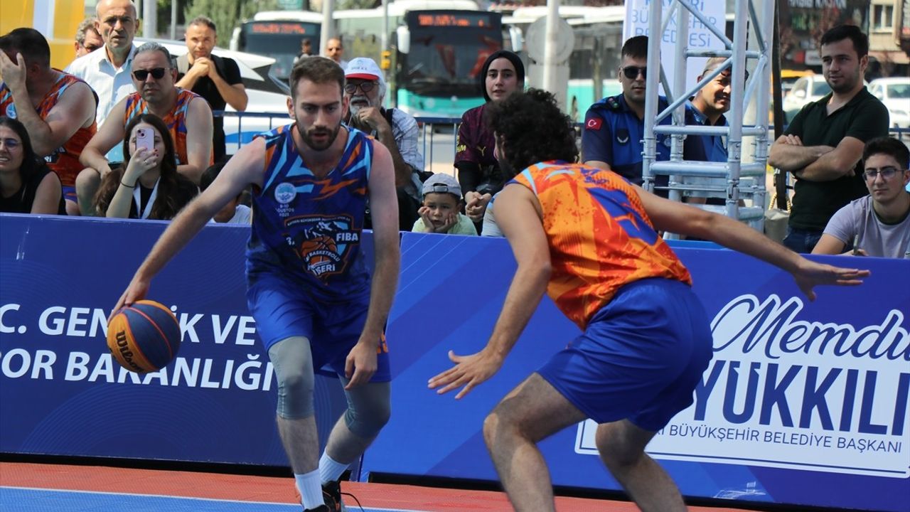 Lite Quest 3x3 Uluslararası Basketbol Turnuvası Kayseri'de Devam Ediyor