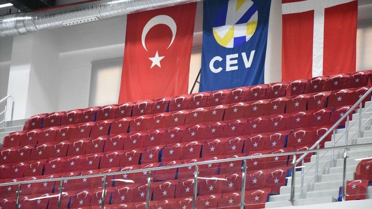 Malatya'da Voleybol Maçı İçin Son Hazırlıklar Yapıldı
