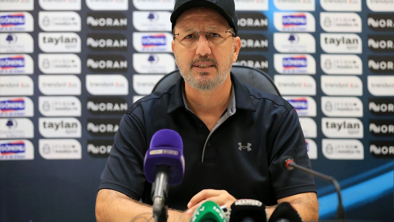 Manisa FK ve Iğdır FK Maçında Teknik Direktörlerin Değerlendirmeleri