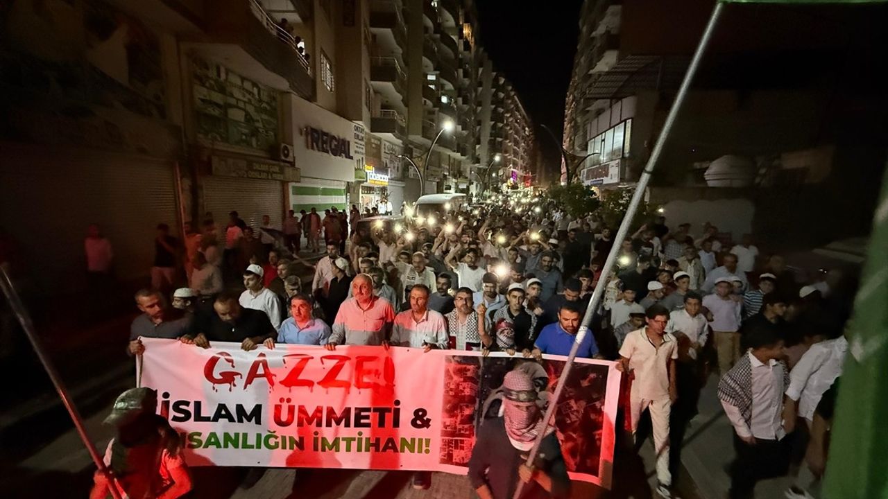 Mardin'de Gazze İçin Protesto Yürüyüşü Düzenlendi