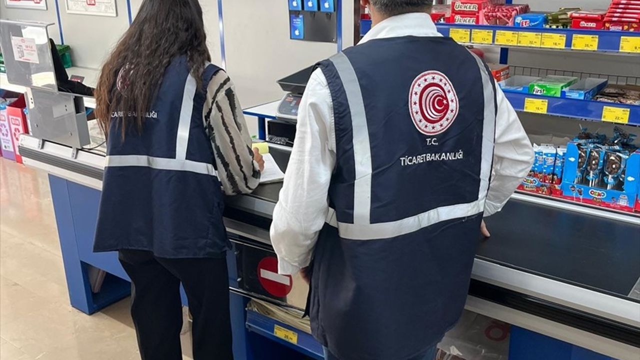 Mersin'de Fiyat ve Menü Denetimi
