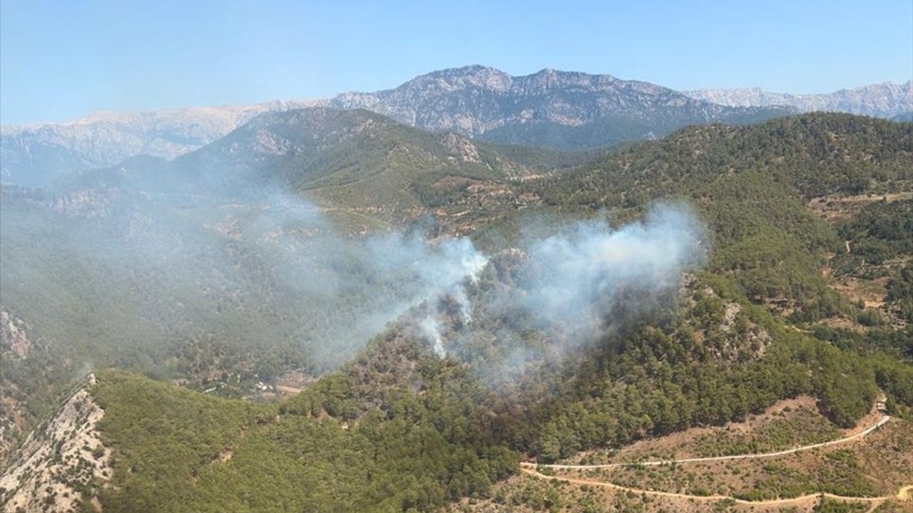 Mersin'deki Orman Yangını Kontrol Altına Alındı