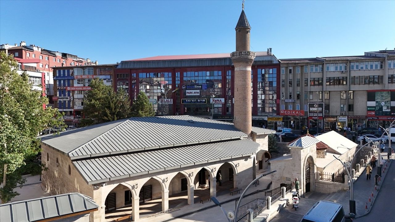 Meydan Camisi Yeniden İbadete Açılıyor