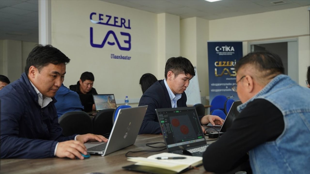 Moğolistan'da Geleceğin Mühendisleri Cezeri Lab'da Yetişiyor