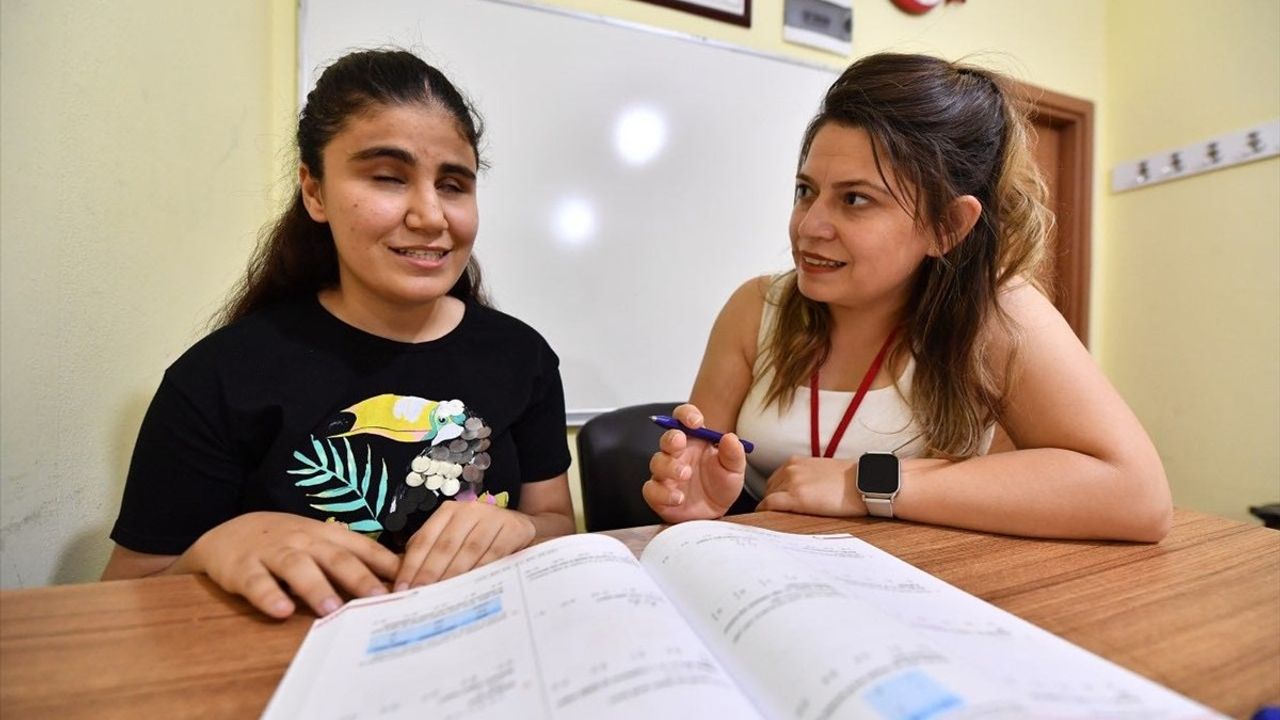 Nazalin Selvi Hayalini Gerçekleştirdi