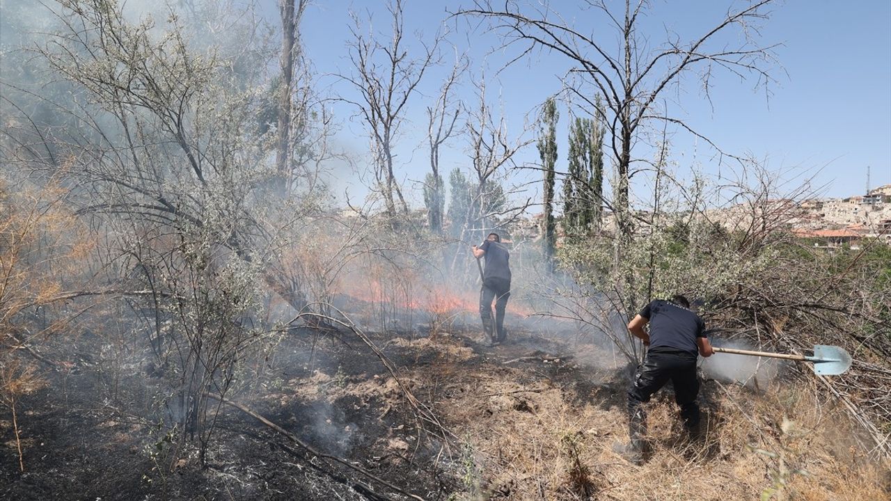 Nevşehir Nar Beldesi'ndeki Yangın Kontrol Altına Alındı