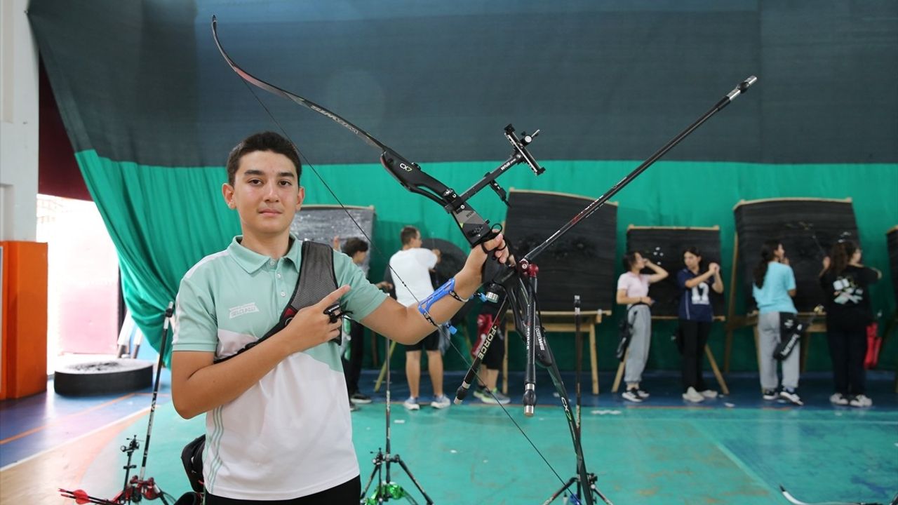 Okçulukta Gelecek Vaat Eden Sporcular Konya'da Yetişiyor