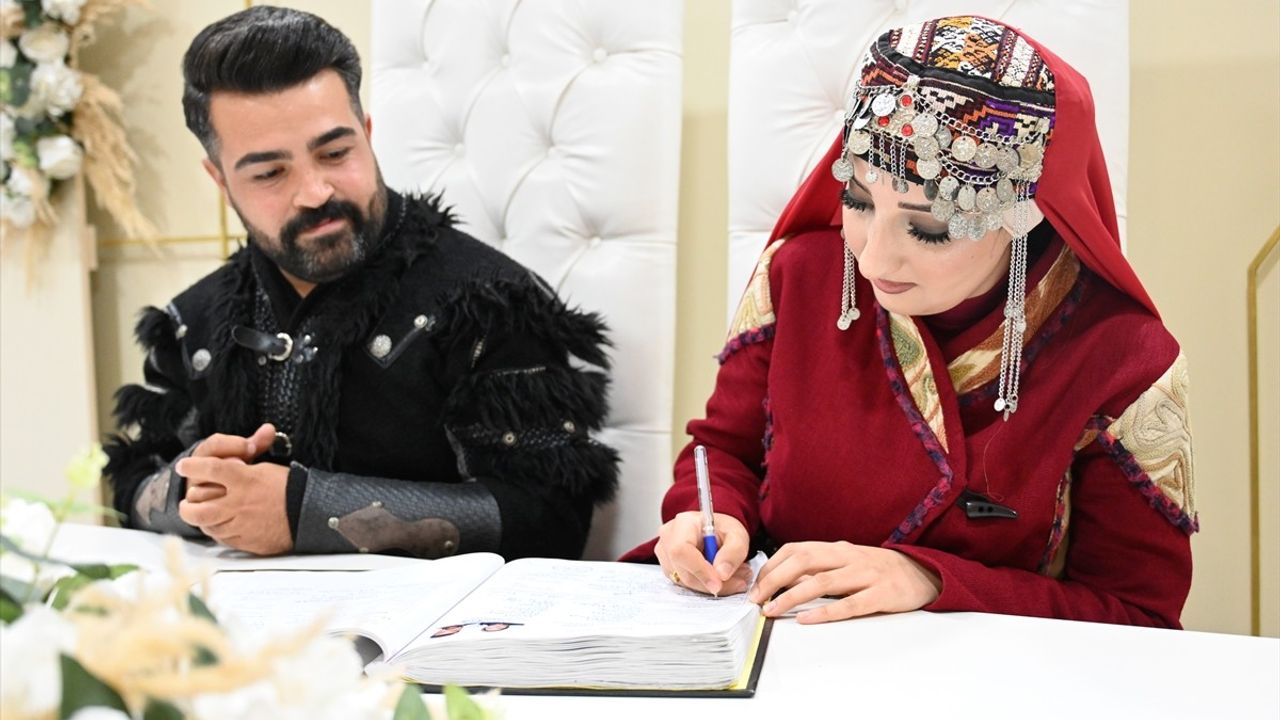 Osmaniye'de Geleneksel Nikah Töreni