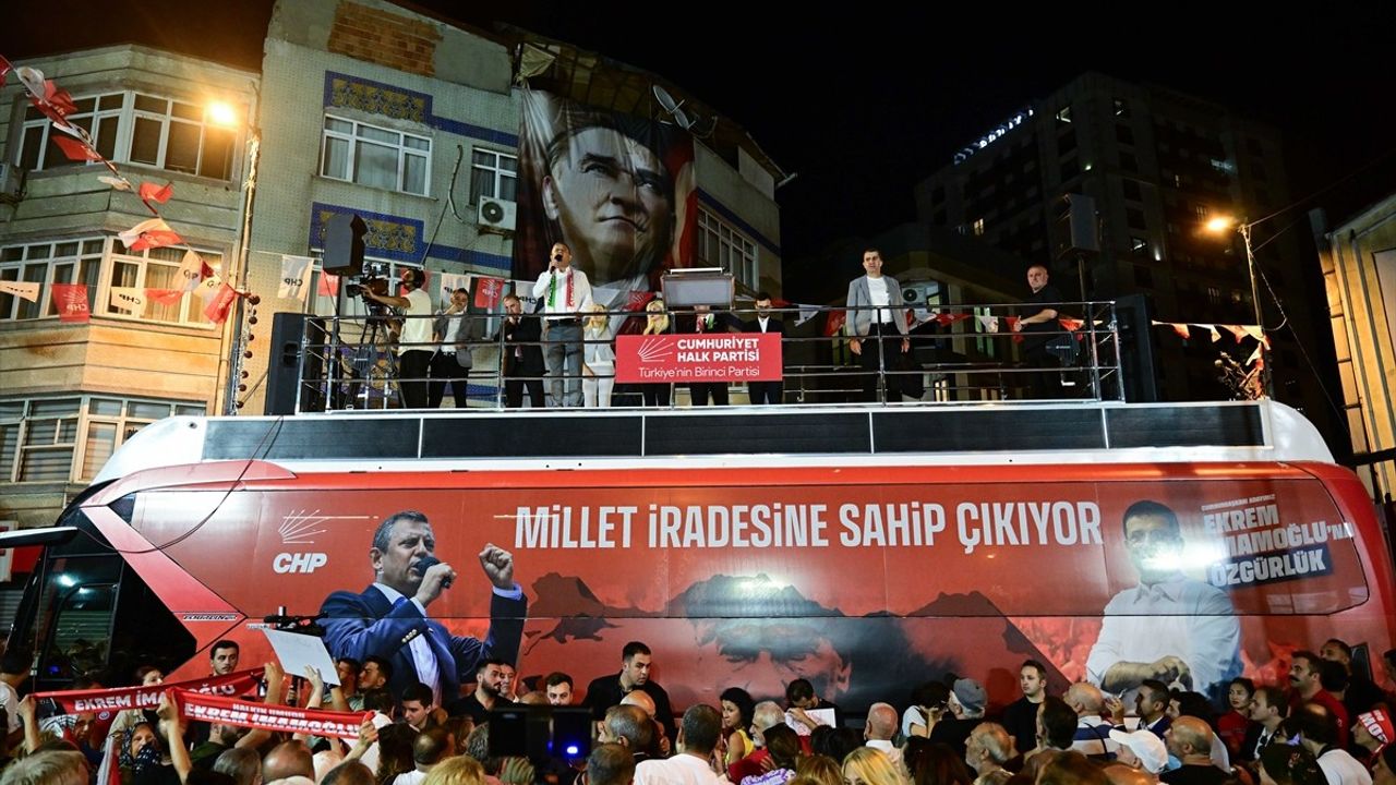 Özgür Özel'den Bayrampaşa Mitinginde Sert Eleştiriler