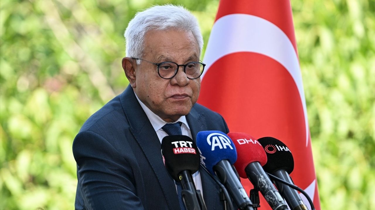 Pakistan'da Keşmir Sömürü Günü Anma Etkinliği Düzenlendi