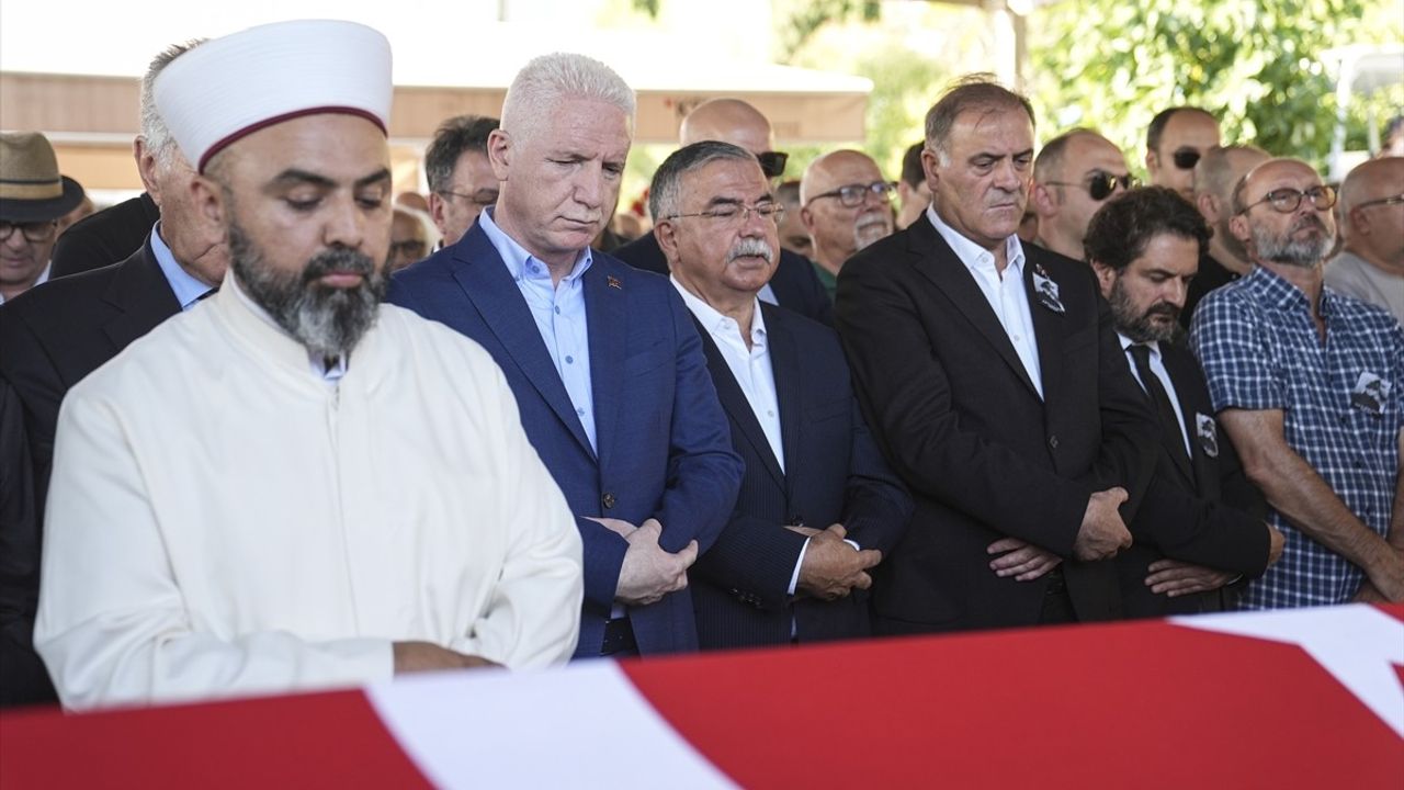 Prof. Dr. Metin Sözen Son Yolculuğuna Uğurlandı