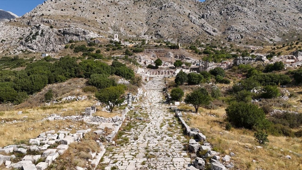 Sagalassos Antik Kenti'nde Odeon Kazıları İlerliyor