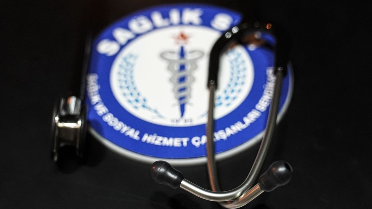 Sağlık-Sen Üyelerinden 112 Dakikalık Eylem
