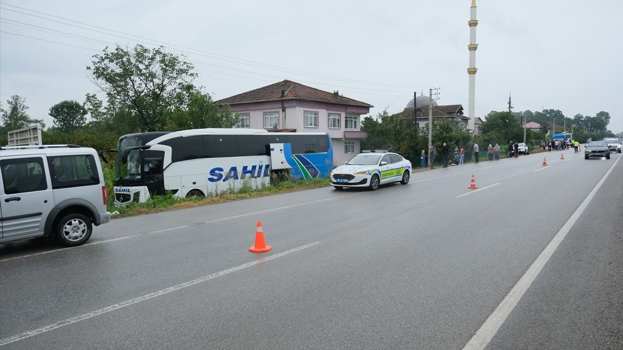 Samsun'da Yolcu Otobüsü Kazası: 1 Ölü, 1 Yaralı