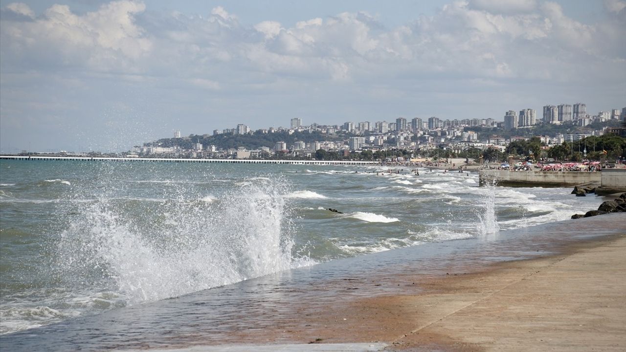 Samsun Valiliği'nden Denize Girilmemesi Uyarısı