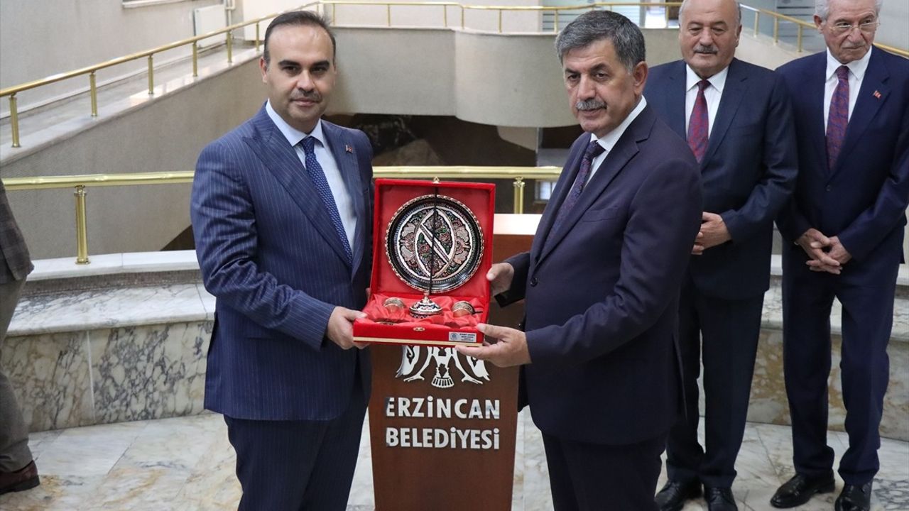 Sanayi ve Teknoloji Bakanı Kacır Erzincan'da