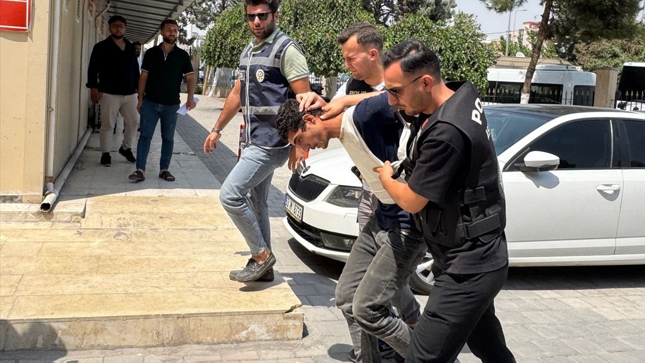 Şanlıurfa'da Başhekim Yardımcısı Bıçaklı Saldırıda Yaralandı, Taburcu Oldu