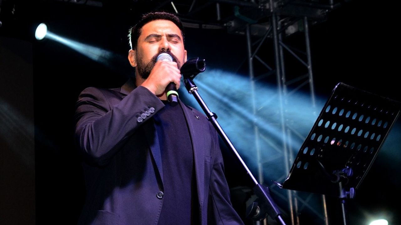Sarıkamış Bozayı Yaz Festivali Renkli Görüntülerle Tamamlandı