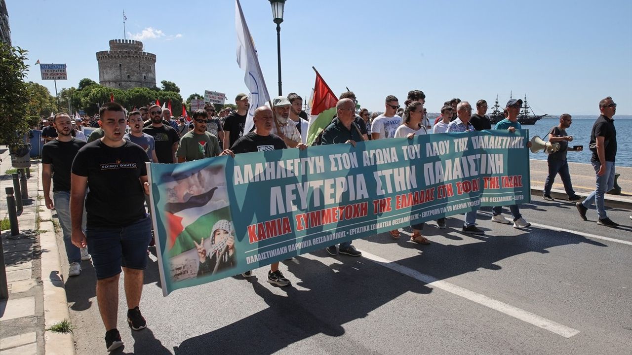 Selanik'te Filistin'e Destek Gösterisi