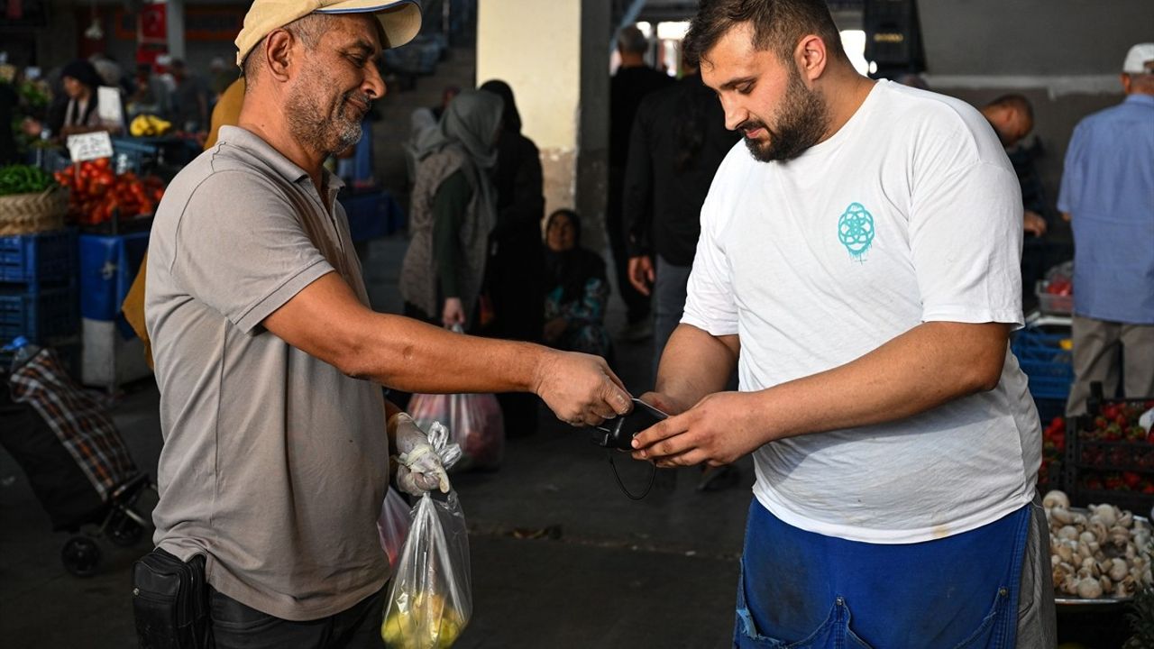 Semt Pazarlarında Kredi Kartı Kullanımı Artacak