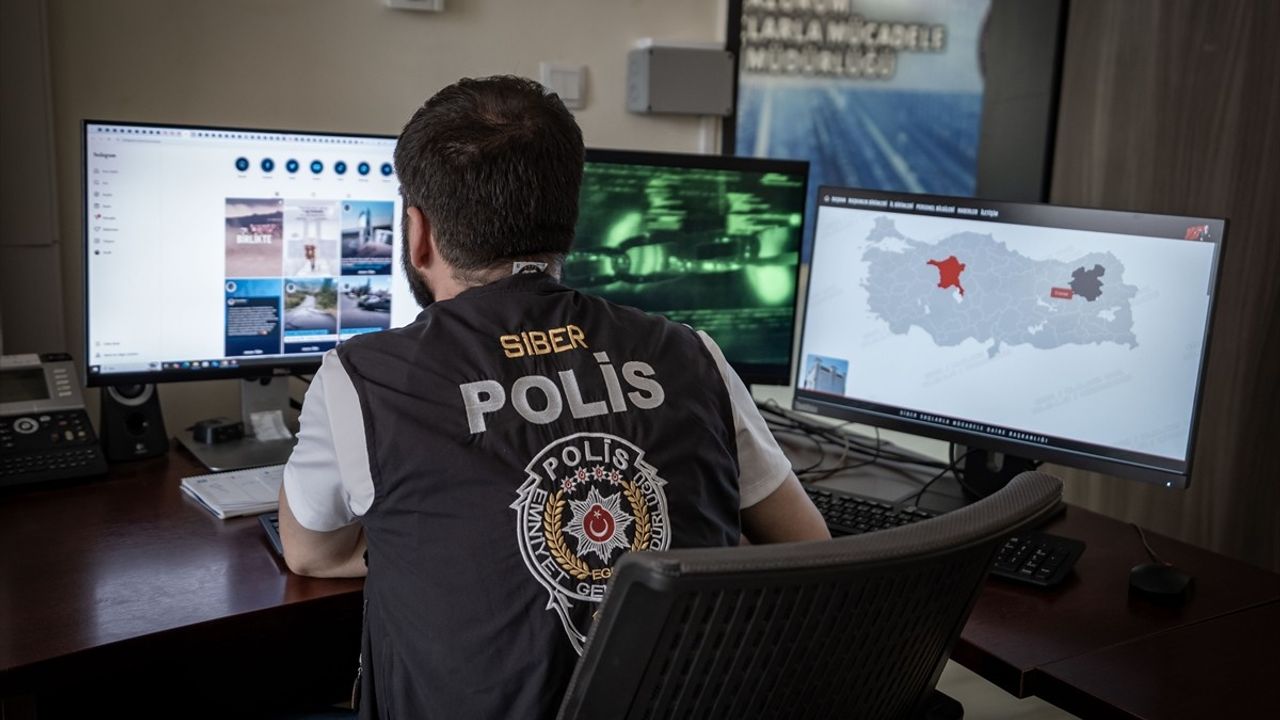 Siber Suçlarla Mücadelede Erzurum Emniyet Müdürlüğü'nün Başarılı Çalışmaları