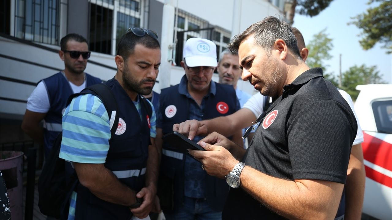 Sındırgı'da Deprem Sonrası Hasar Tespit Çalışmaları Devam Ediyor
