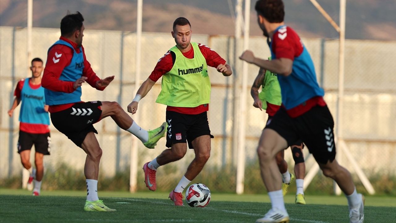 Sivasspor, Erzurumspor FK Maçına Hazırlanıyor