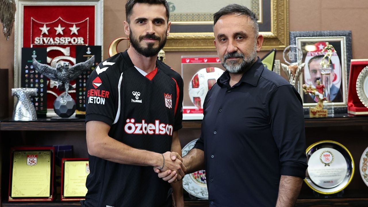 Sivasspor, Valon Ethemi'yi Renklerine Bağladı