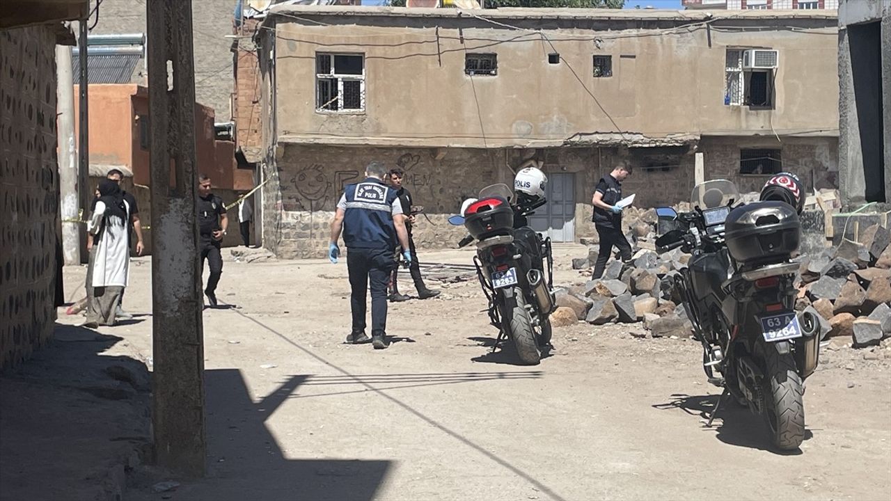 Siverek'te silahlı ve bıçaklı kavga: 2 kişi yaralandı