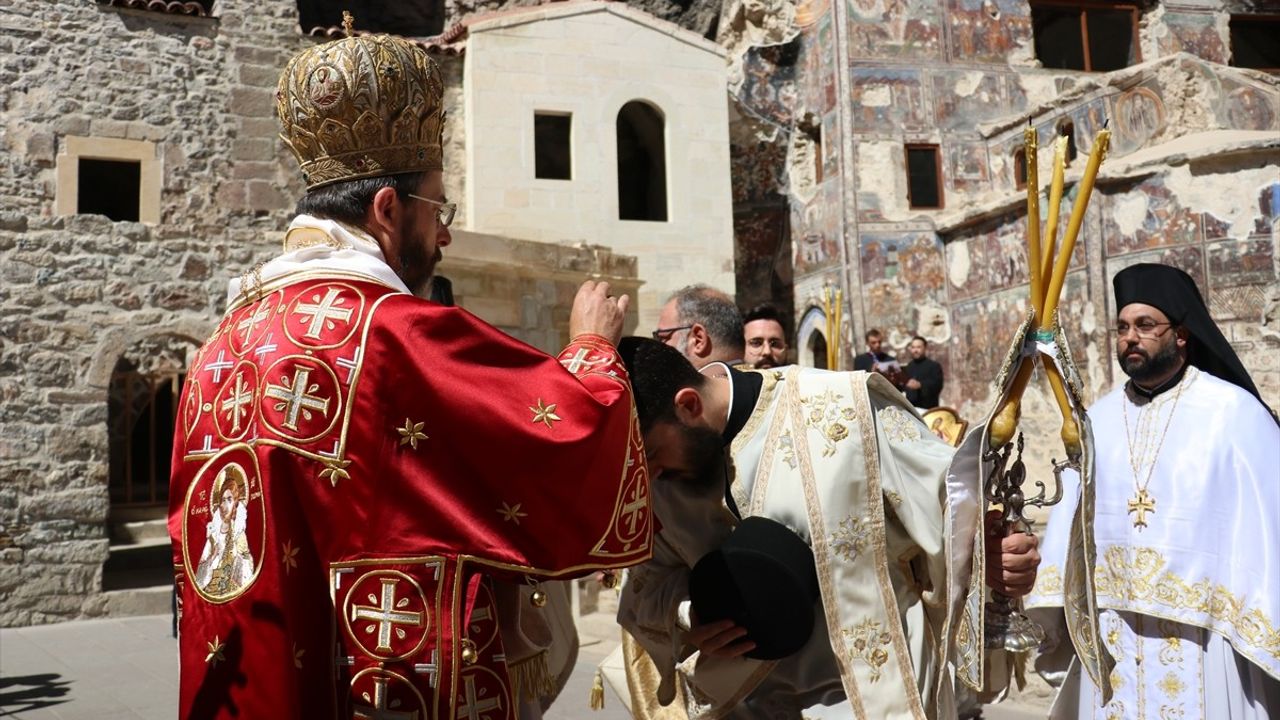 Sümela Manastırı'nda Geleneksel Ayin Düzenlendi