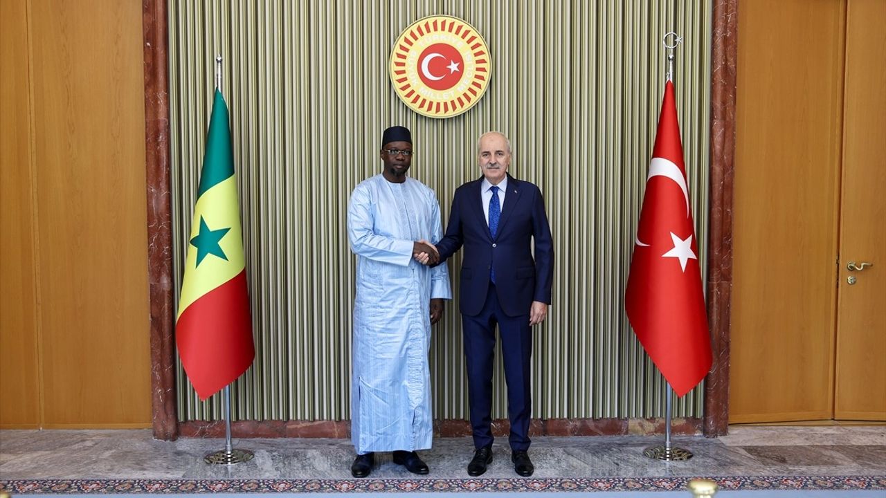 TBMM Başkanı Kurtulmuş, Senegal Başbakanı Sonko ile Görüştü