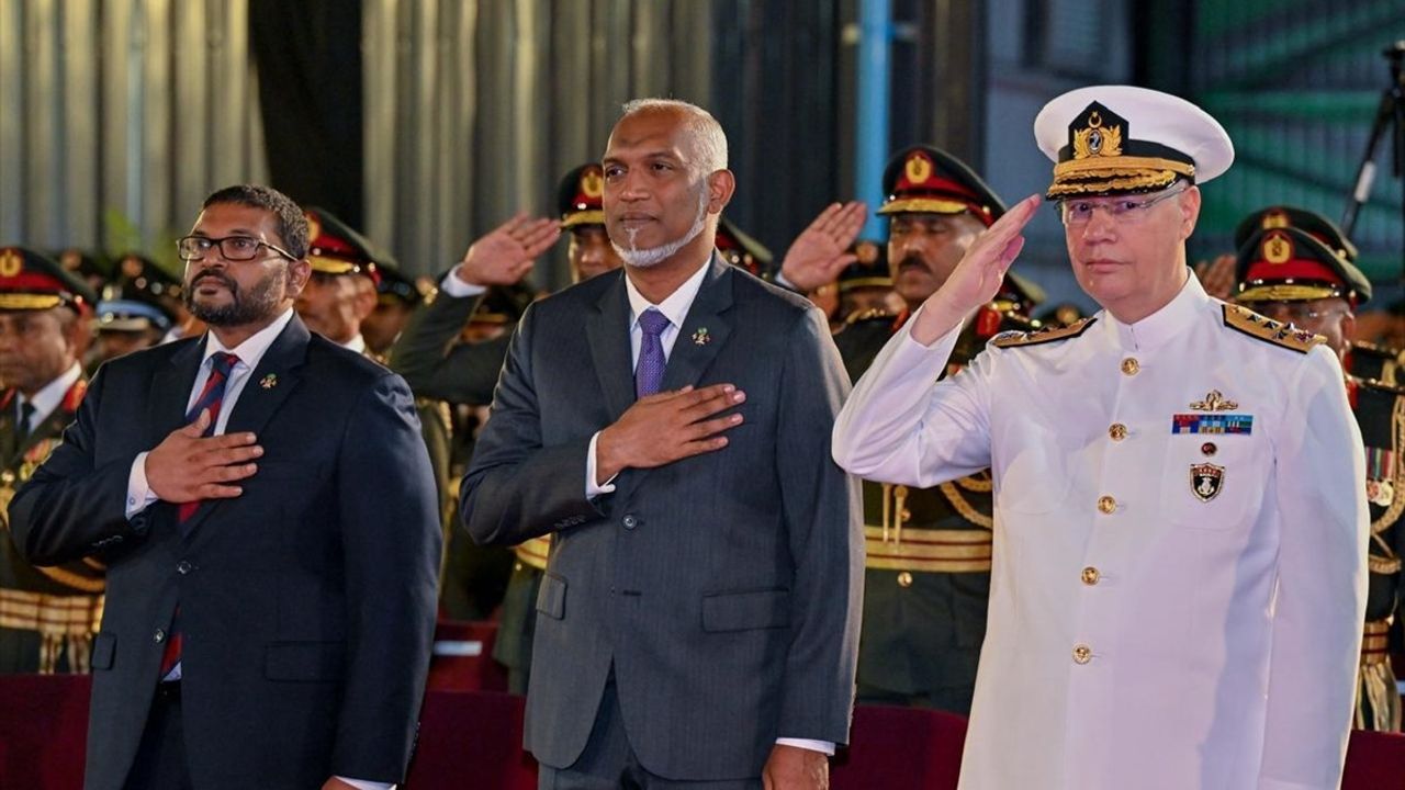TCG Volkan Hücumbotu Maldivler Envanterine Girdi