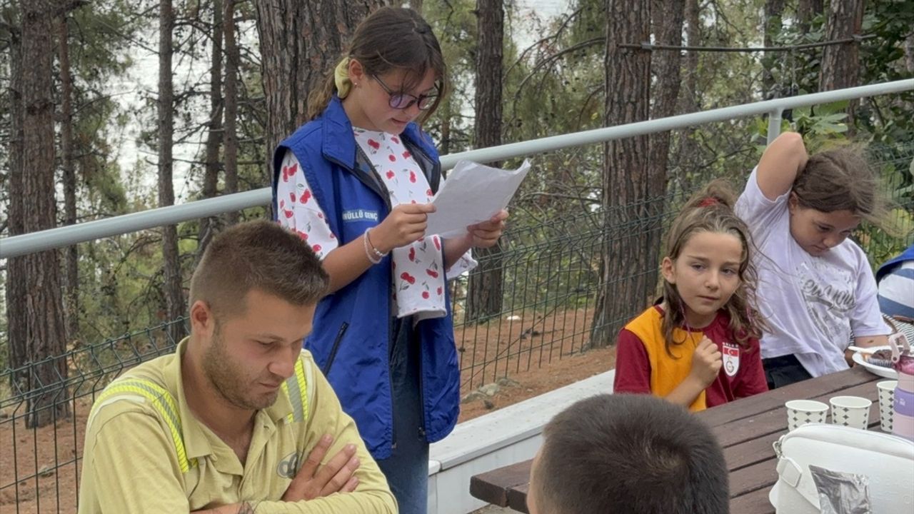 Tekirdağ'da Öğrenciler Orman İşçilerine Mektuplarını Okudu