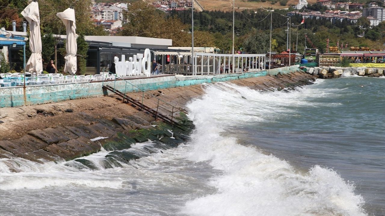 Tekirdağ'da Poyrazın Deniz Ulaşımına Etkisi