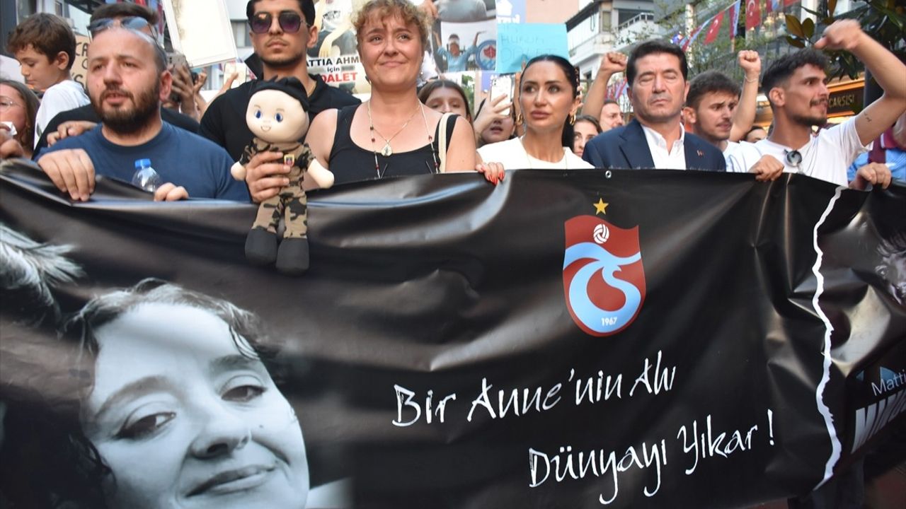 Trabzon'da Mattia Ahmet Minguzzi İçin Anma Yürüyüşü Düzenlendi