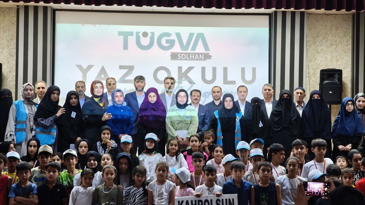 TÜGVA Yaz Okulu Kapanış Programı Bingöl'de Gerçekleştirildi