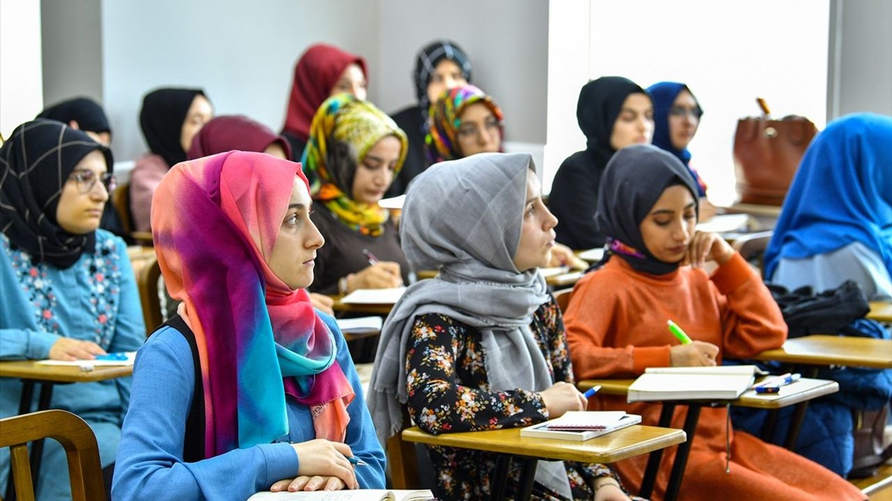 TÜRGEV Kız Öğrenci Yurtları ile Gençlere Destek Şansı Sunuyor