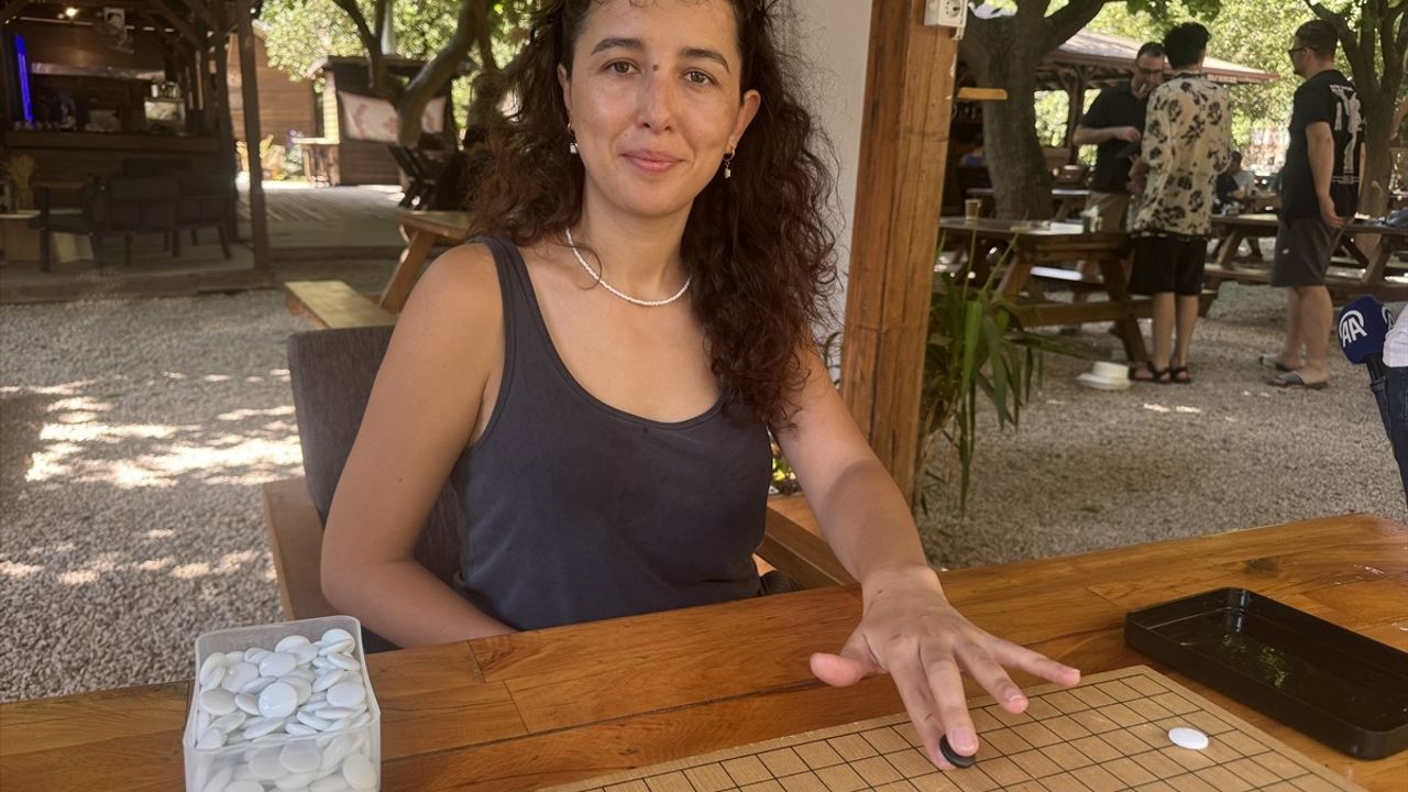 Türkiye'de Go Oyunu Popülerleşiyor